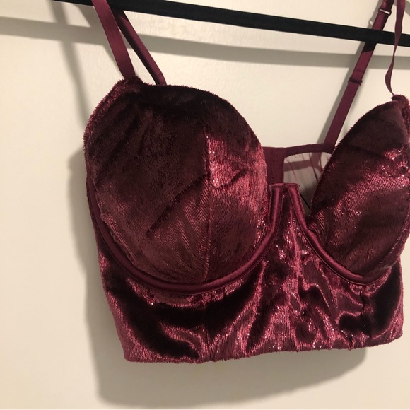 (194) Victoria’s Secret Velvet Bustier Bra - Picture 5 of 8